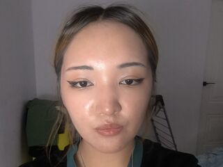 camwhore fingering shaved pussy MiaChinessa