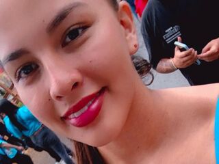 beautiful webcamgirl MiaRosele