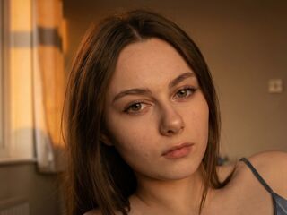 closeup webcam MireyaElowen