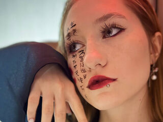 girl webcam MistyColacone