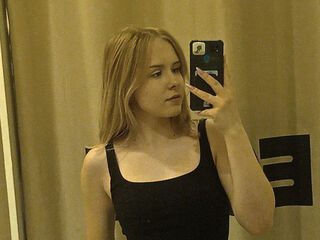 girl webcam show MolliMcDaniel