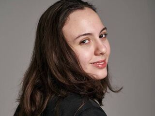 cam girl video chat MonaStout