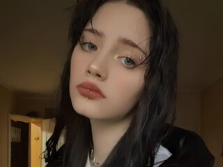 nude webcamgirl pic MyrtisHouzah