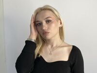 camwhore fingering shaved pussy PaulinePedrotti