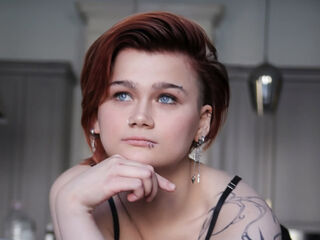 chat show PeachAveline