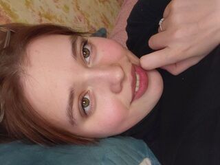 naughty cam girl masturbating with dildo RosalieKukene