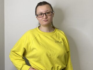 naughty camgirl RoseannYazzi
