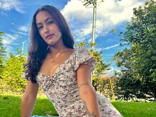 topless girl SaraZuleta