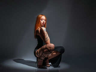 girl topless SerenaJaramillo