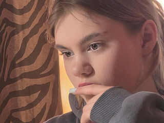 free video chat room SharylStakkeland