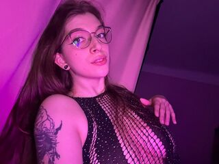 camwhore masturbating with sextoy SloaneKenz