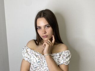 naked girl with webcam fingering pussy TessaMilton