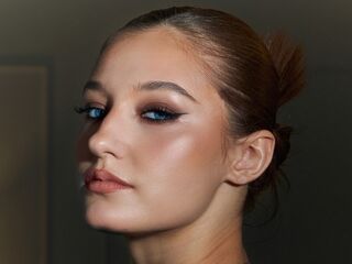 nude webcam girl pic VerniaGrenon