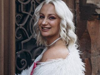 fingering girl webcam  WilsonAvery