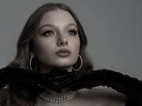 girl chat room YuriHuprich